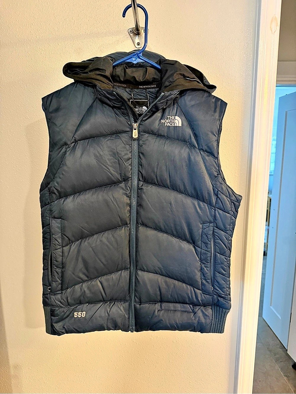 The North Face 550 Down Vest with Hood in Blue Like New